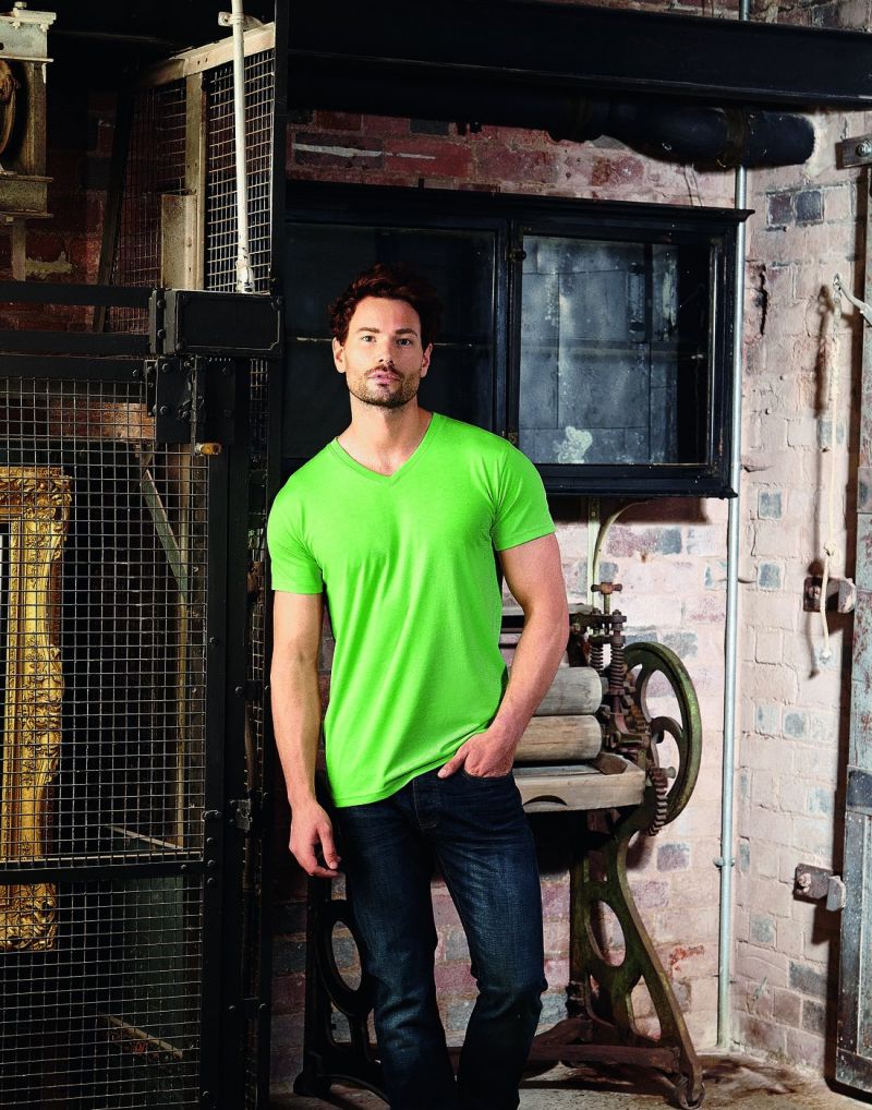 Klassic Mens V-neck Hd T-shirt